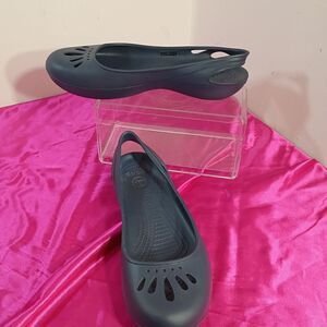 Crocs Womens Ballet Flats Kadee Size 10 Navy Blue. Condition is Pre-owned